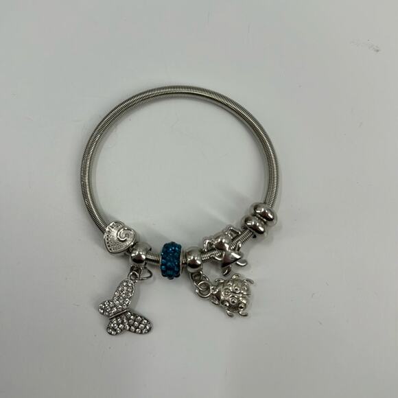 Silver stretchy charm bracelet - Picture 1 of 4